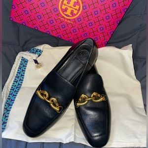 Like New! Tory Burch Jessa Loafer Calf Leather Black Women’s size 8 in box